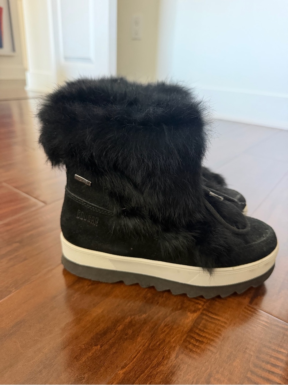 Cougar Black Faux Fur Lace-Up Winter Boot